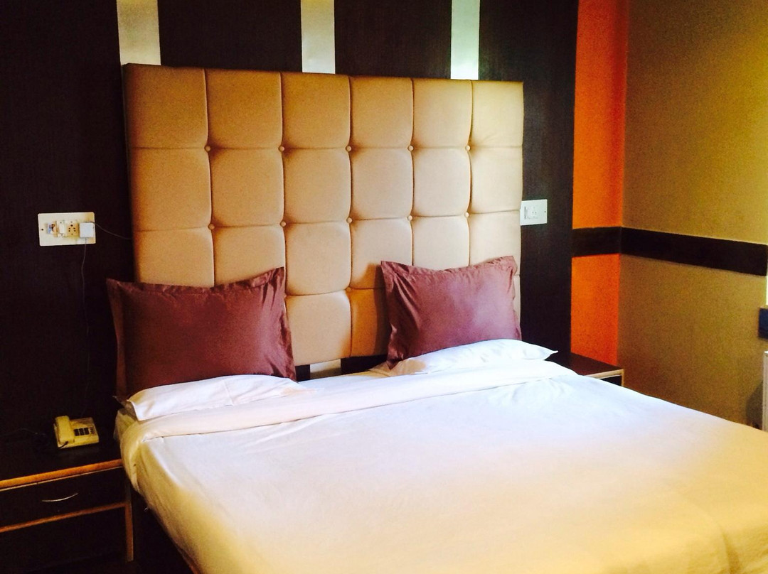 Poonch酒店住宿-高山岭酒店