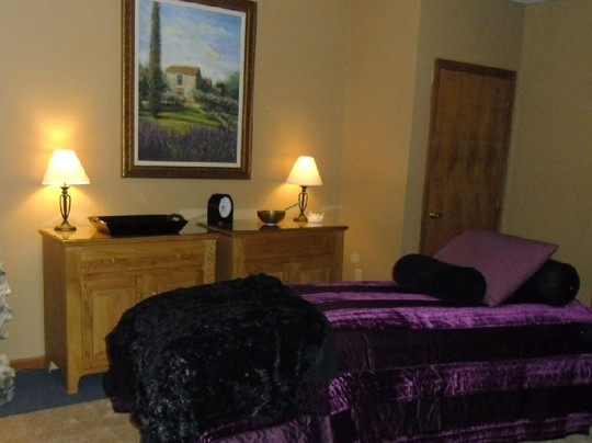 The Healing Moon Wellness Center-福克斯伯勒必去景点