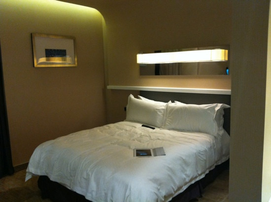 上海中航虹桥机场泊悦酒店主图