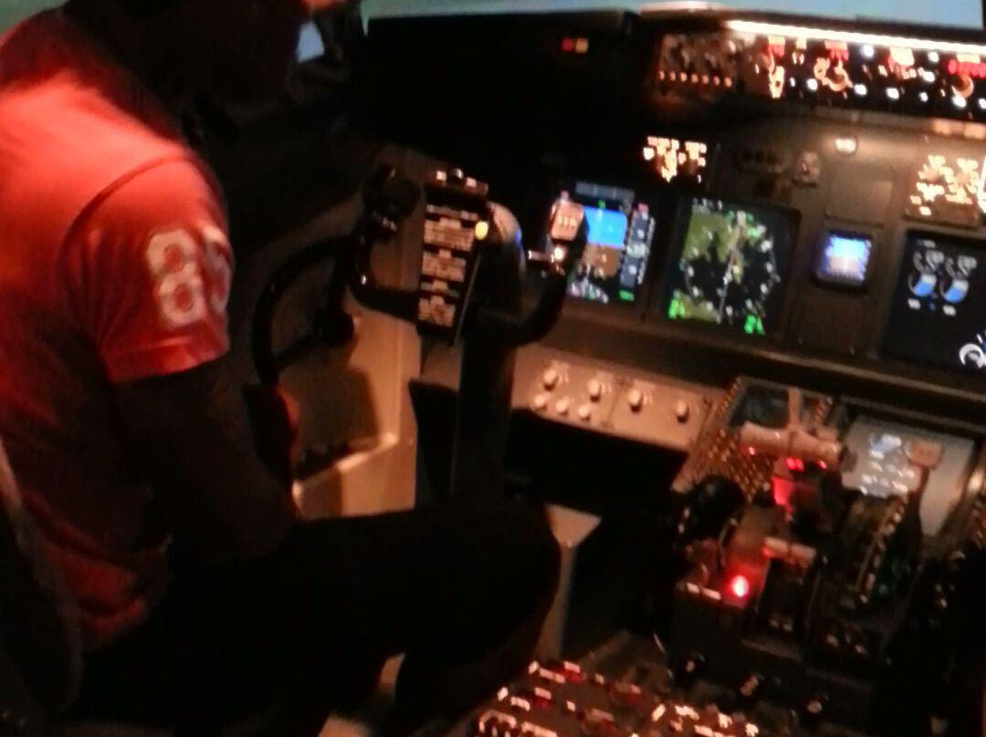 Flight Experience景点图片