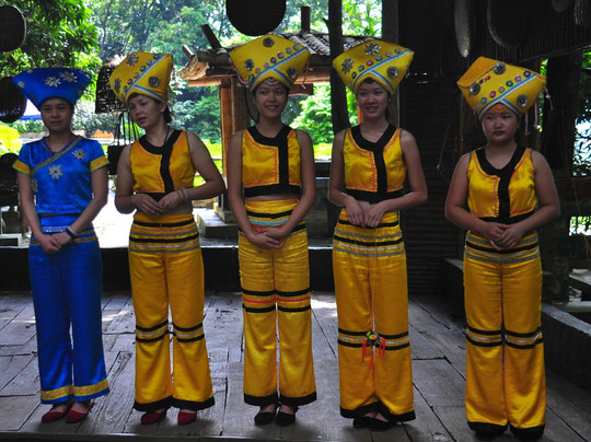 南宁伊岭岩景区-武鸣县必去景点