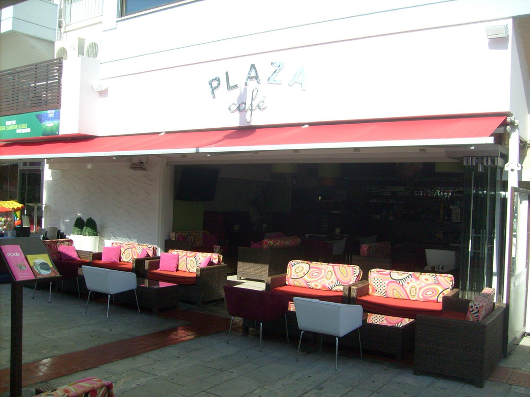 Plaza Cafe Croisanterie