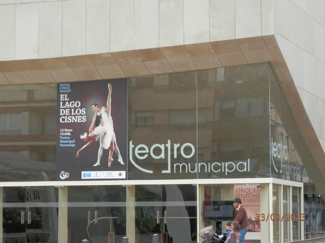 Teatro Municipal de Torrevieja-托雷维耶哈必去景点