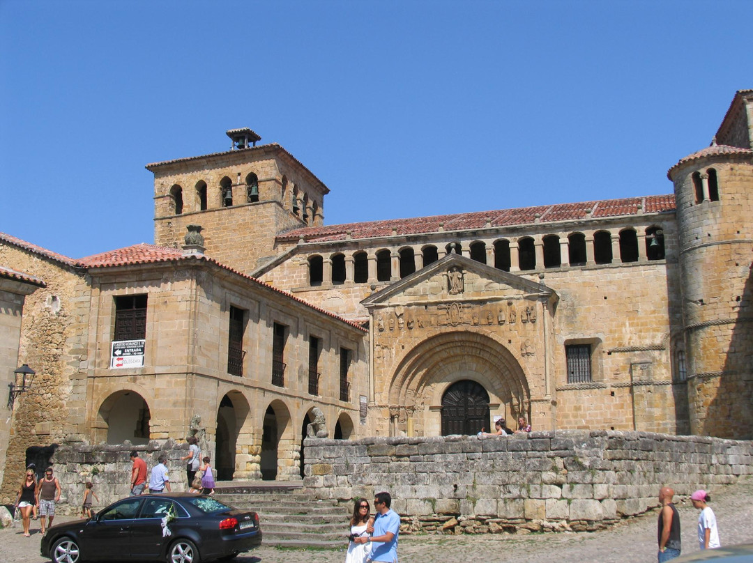 Plaza Mayor de Ramon y Pelayo景点图片