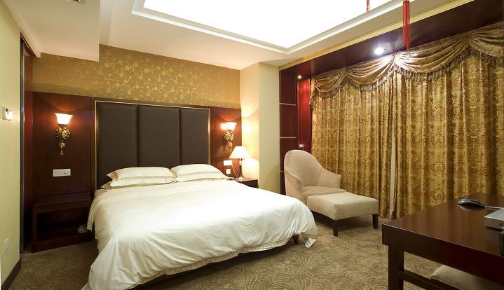 顶贯天逸大酒店主图