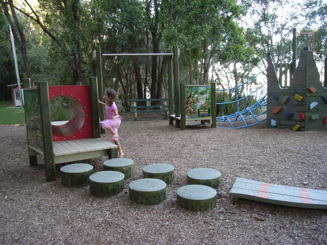 Lake Cootharaba Motel主图