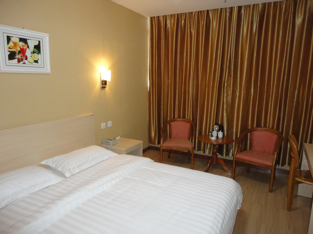 速8酒店青岛胶南新汽车站店主图