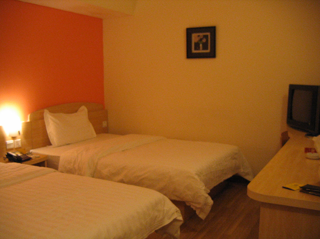 7天广州天河东店主图