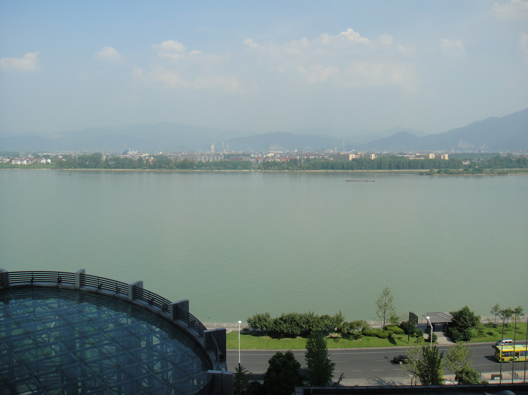 富阳国际贸易中心大酒店主图