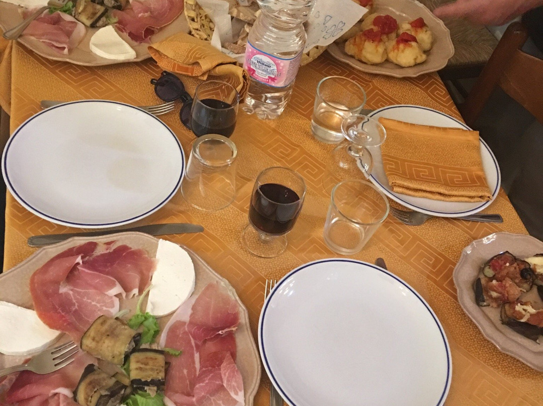 Pozzovetere旅游攻略图片