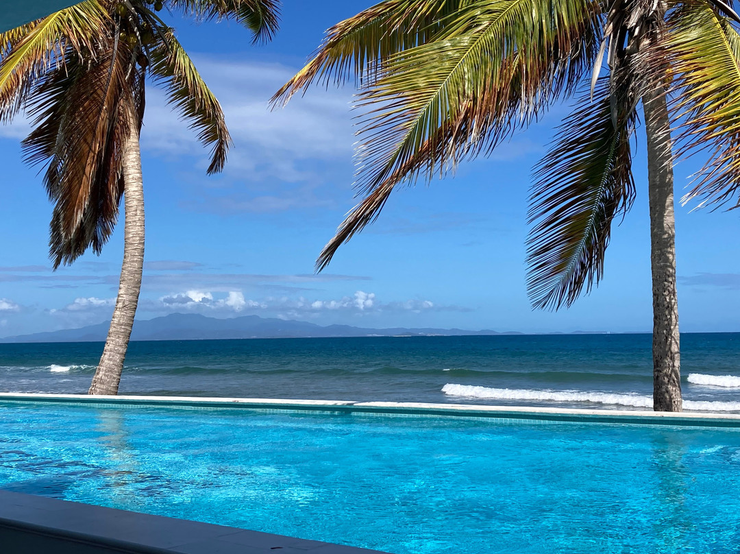 Bravo Beach Hotel主图