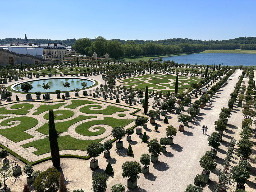 Paris To Versailles Private Tours景点图片