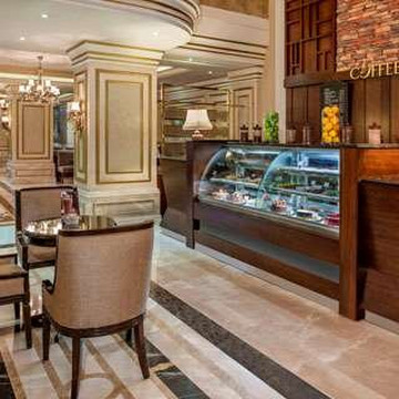 世界精英凡城酒店主图