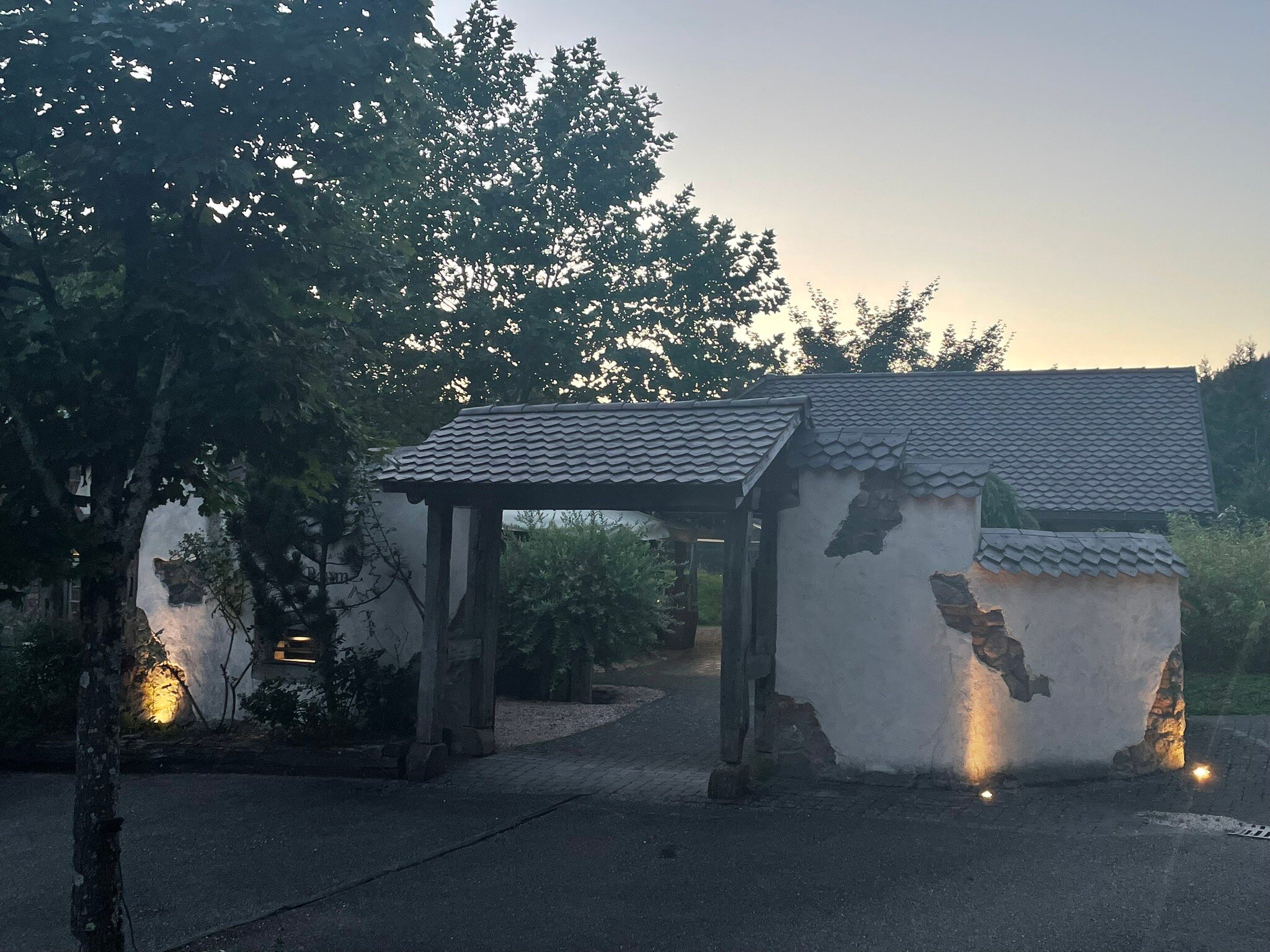 Landgasthaus Gruener Baum-官方