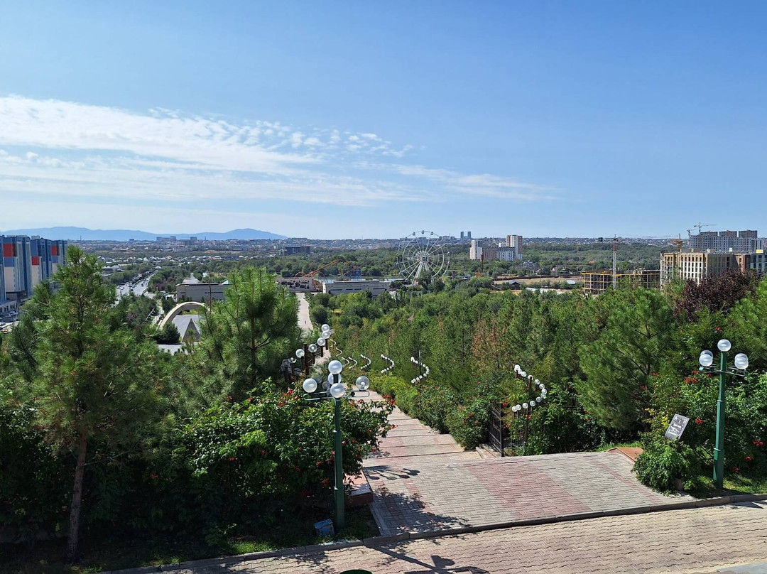 Baidibek Bi Monument-Shymkent必去景点