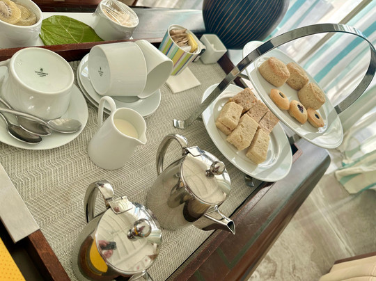 卡莱尔湾酒店主图