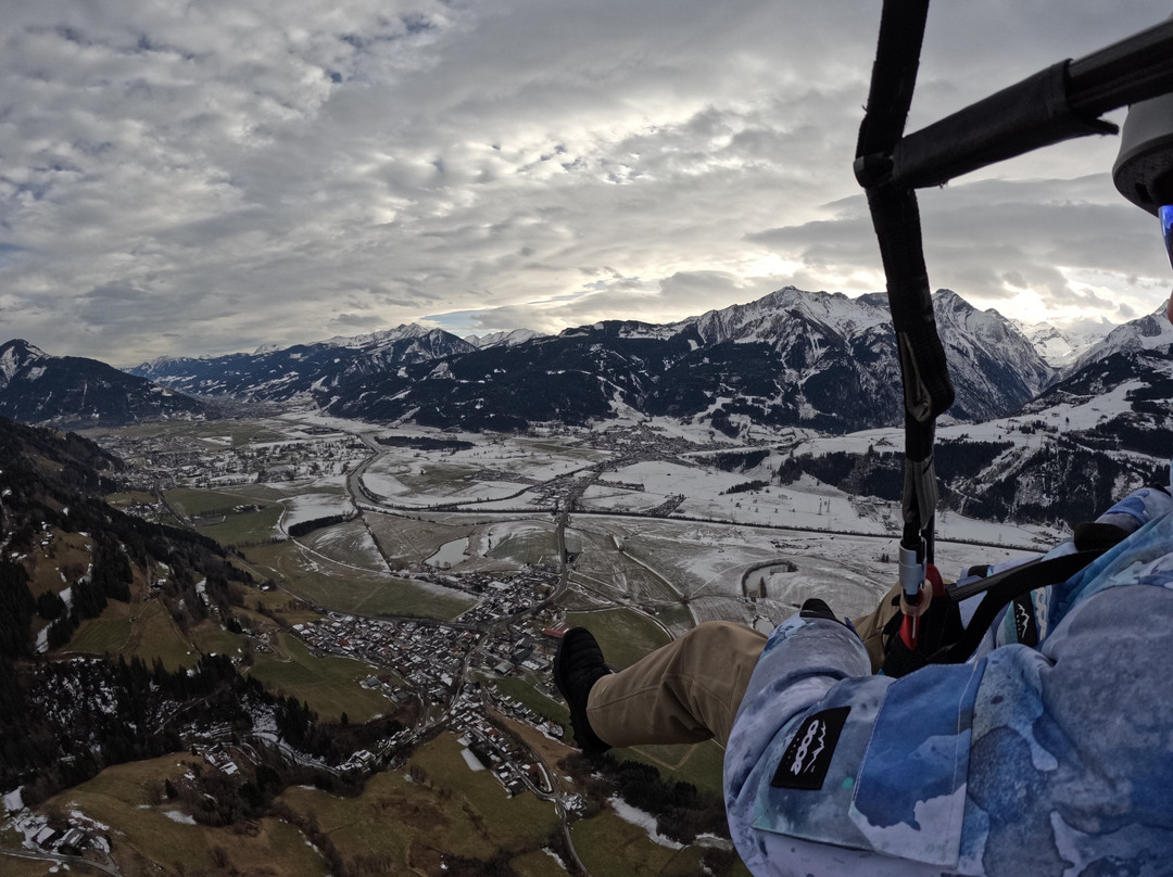 Falcon Paragliding景点图片