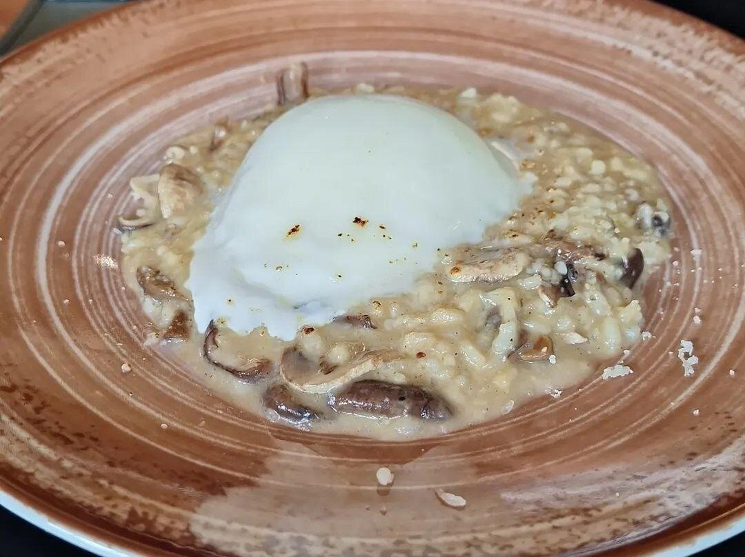 Madre Mia Restaurant