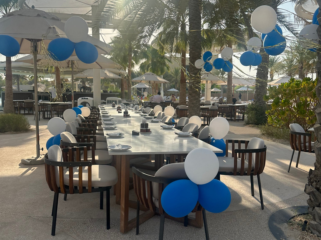 军官俱乐部酒店主图