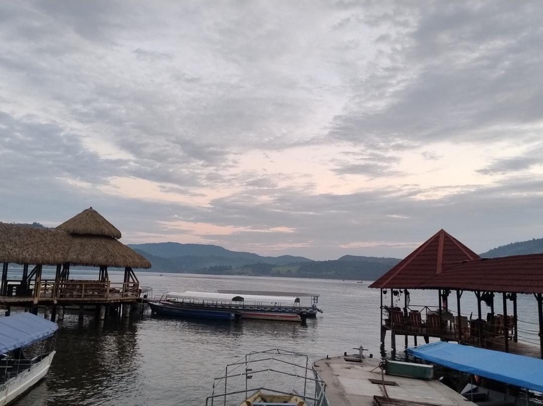 Laguna Azul Hotel & Suites主图