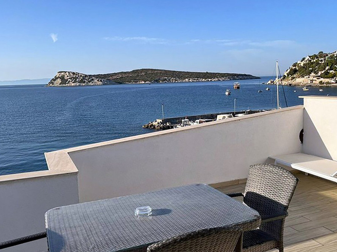 Rota Hotel & Restaurant主图