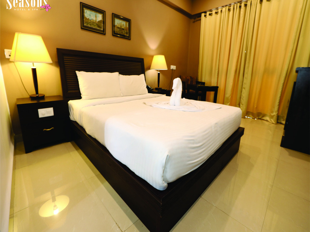 Seasons Hotel & Spa主图