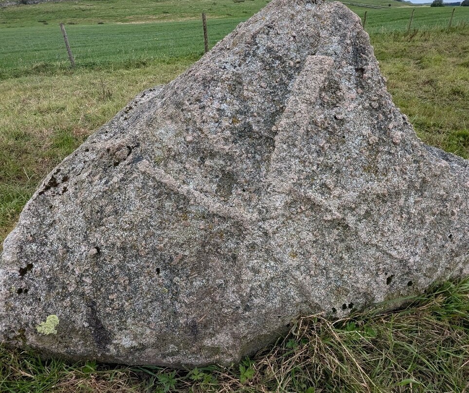 Gamelands Stone Circle景点图片