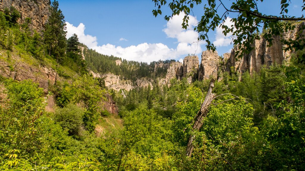 Roughlock Falls Nature Area-Savoy必去景点