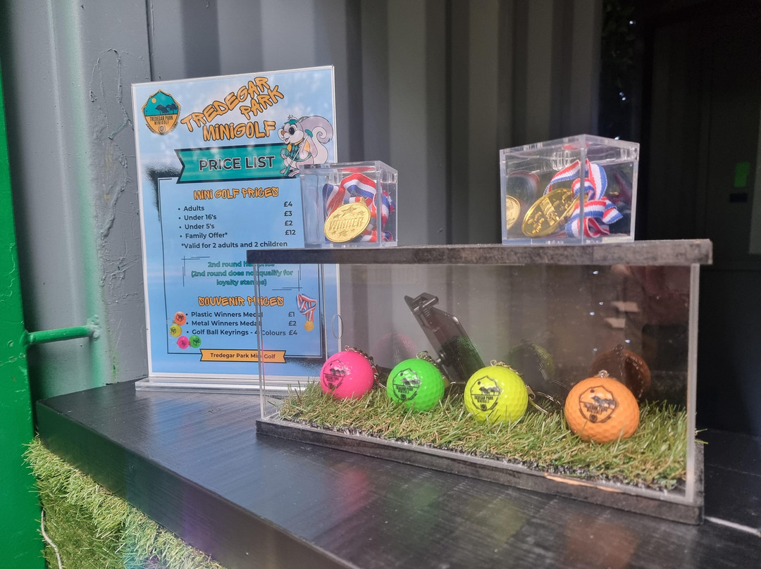 Tredegar Park Mini Golf景点图片