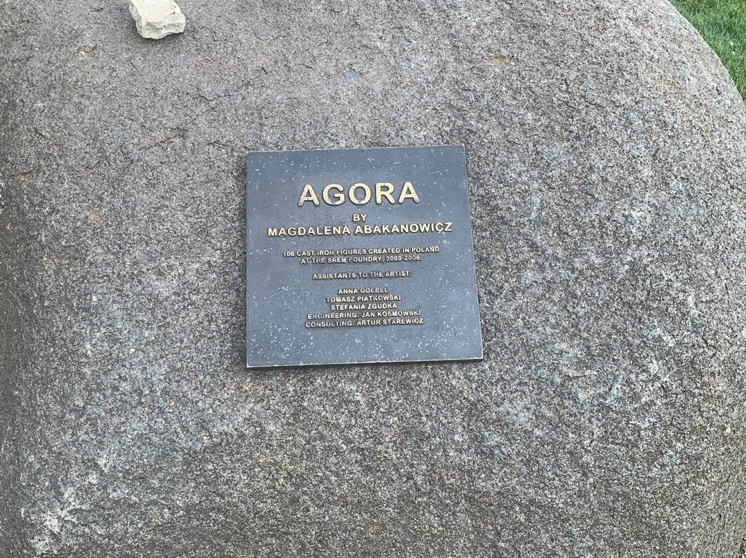 Agora Sculptures-芝加哥必去景点