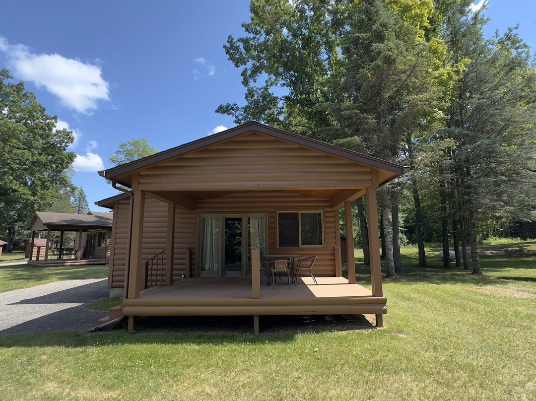 Lost Arrow Resort主图