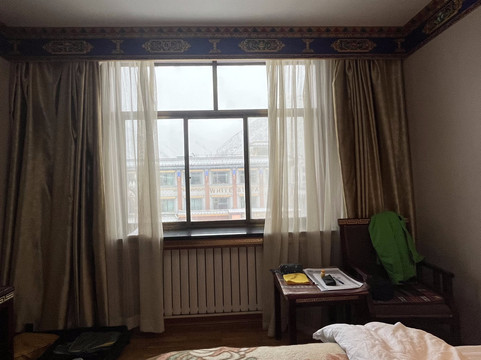 夏河华侨饭店主图