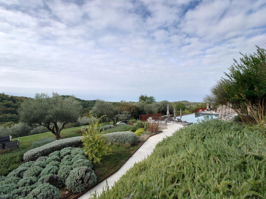 San Canzian Hotel & Residences主图