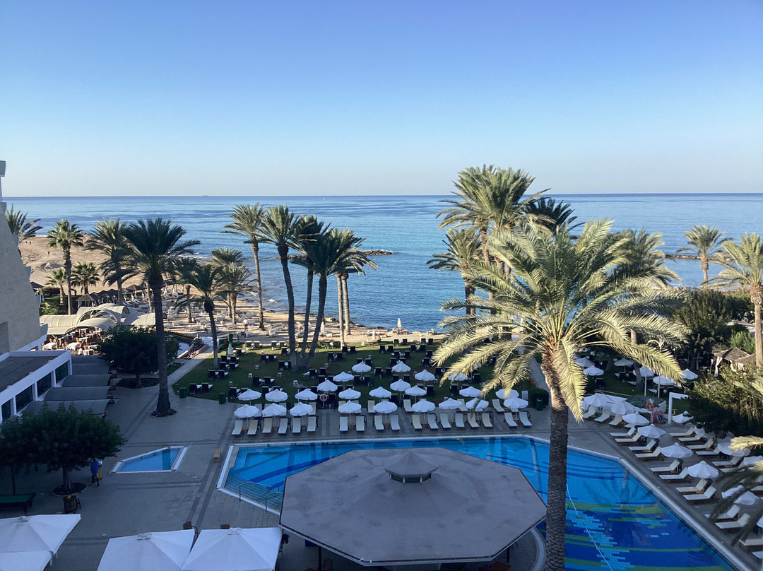 Constantinou Bros Pioneer Beach Hotel主图