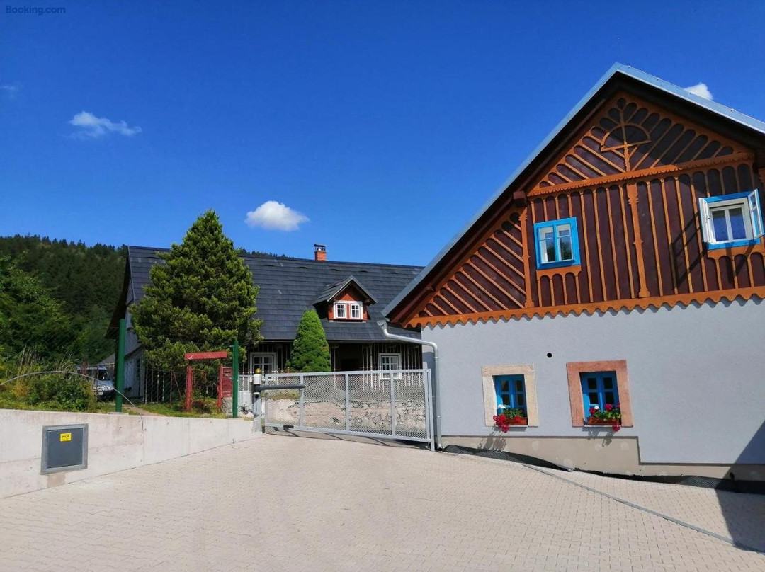 Apartmany stara skola