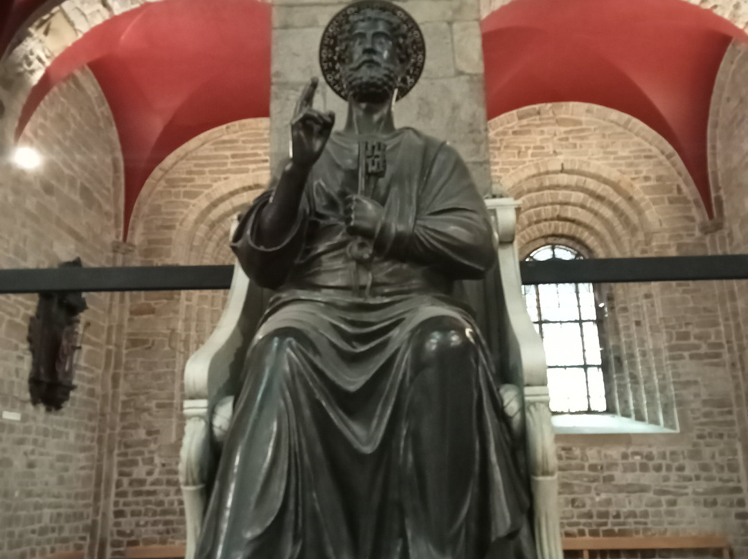 Collégiale Saint-Denis-列日必去景点
