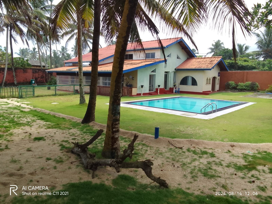 Airy Dale Guesthouse And Pool