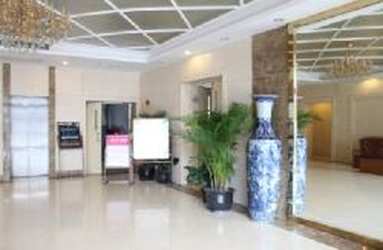 上海由由大酒店（仁济东院塘桥地铁站店）主图