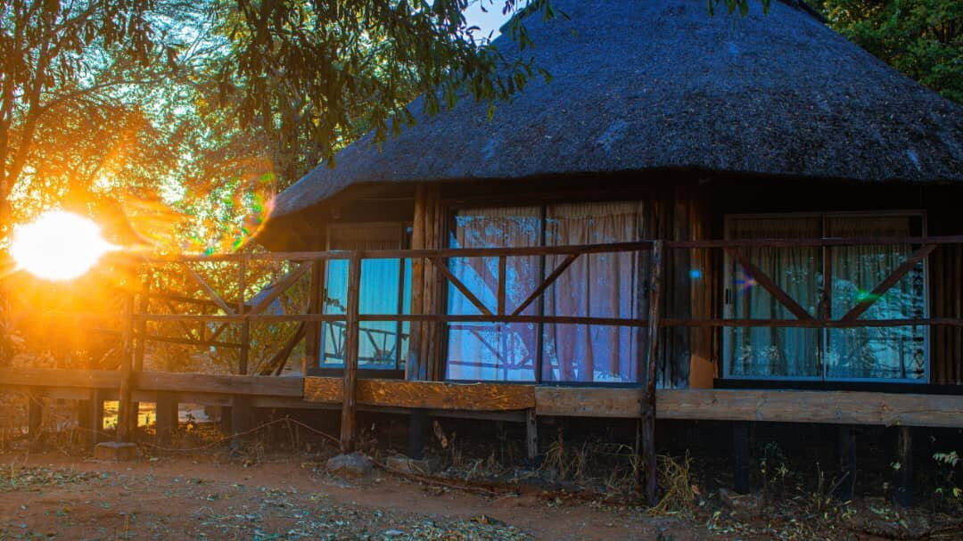 Hippo Paradise Lodge And Campsites