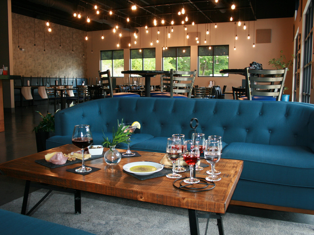 Hungry Run Wine Bar & Bistro景点图片