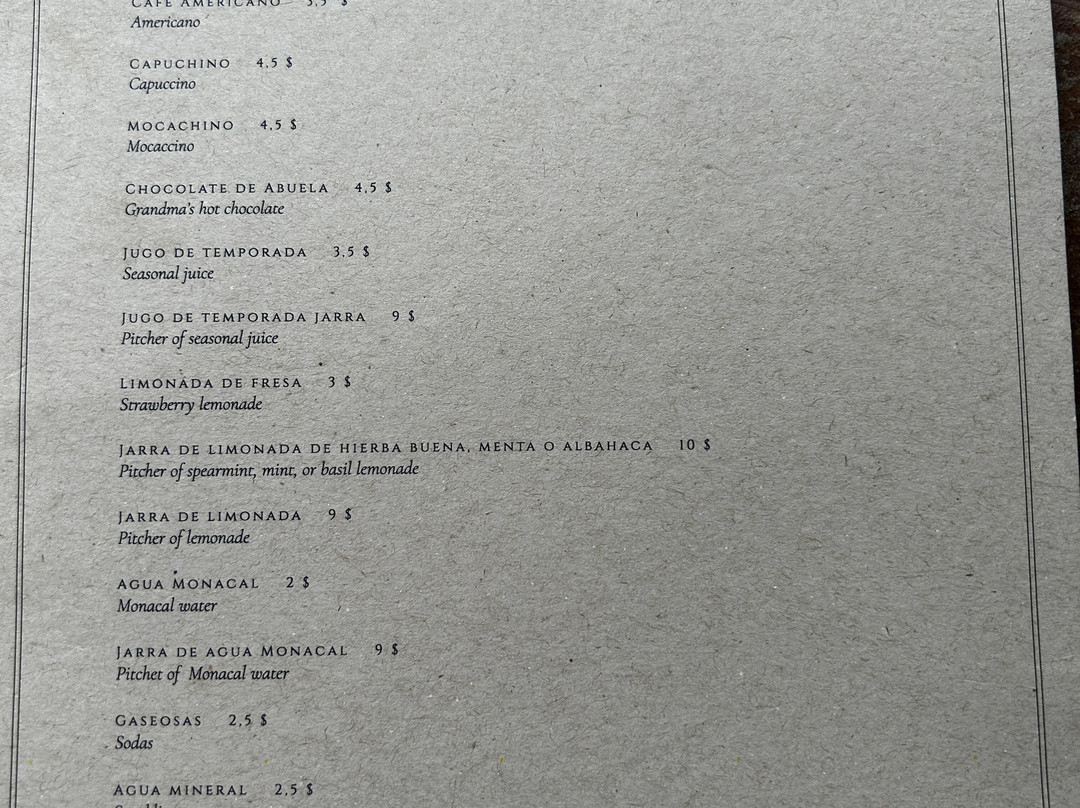 El Crater Hotel主图