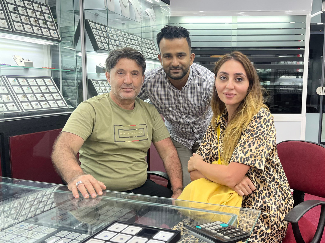 Gem Bank Gems & Jewellery-Aluthgama必去景点