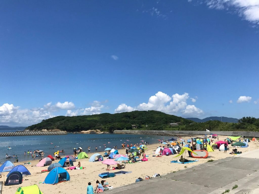 Aji Shirahama Beach