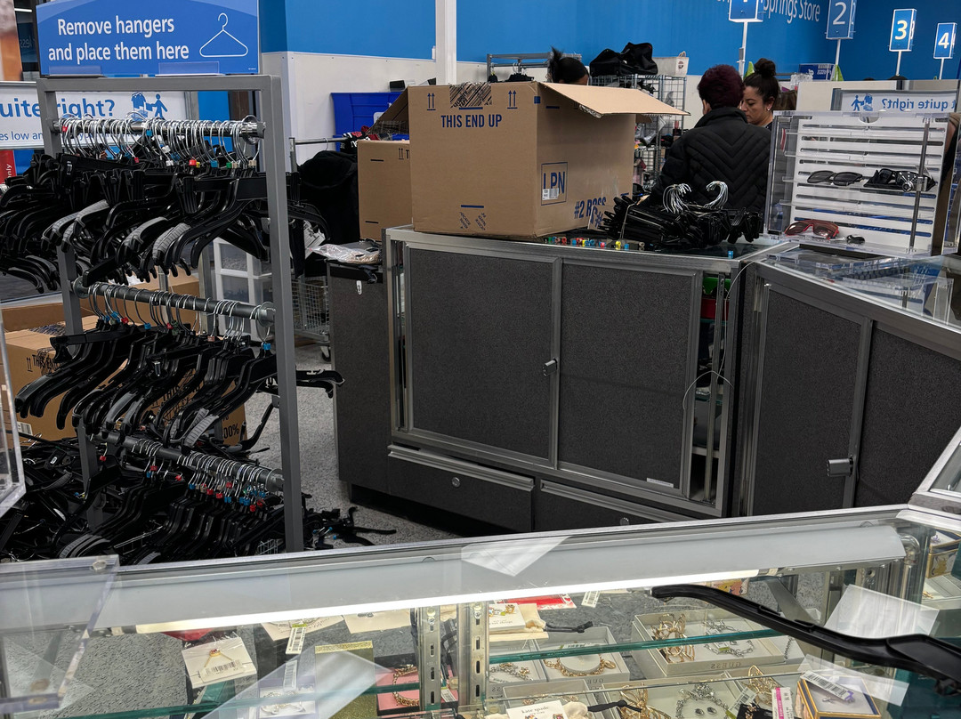 Ross Dress for Less-格伦伍德温泉必去景点