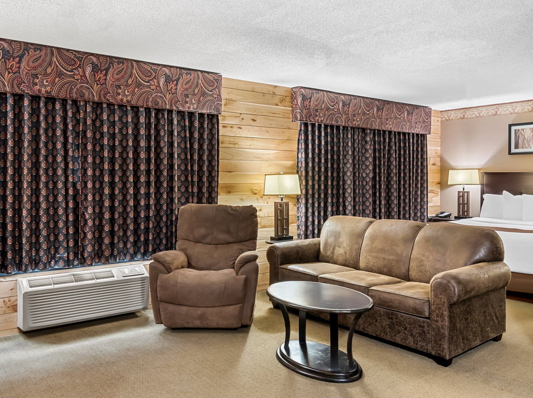 Heartland Inn & Suites, Surestay Collection By Best Western主图