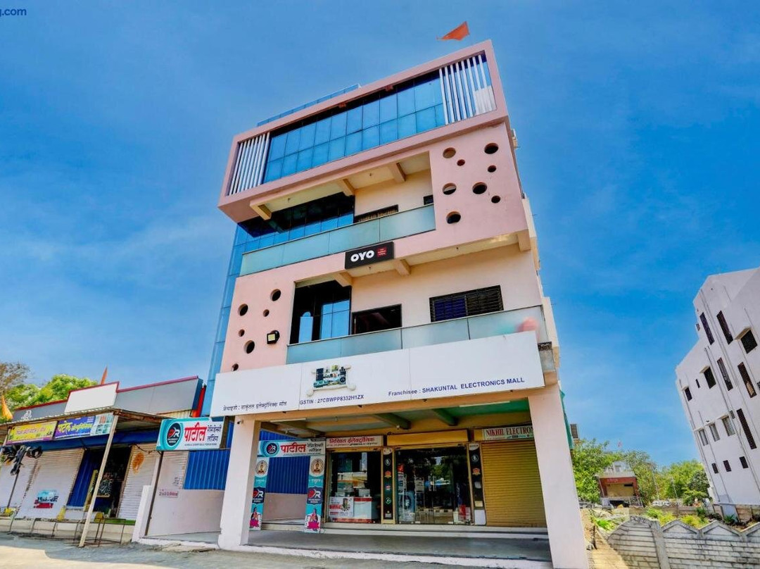 OYO Patil Residency Lodging