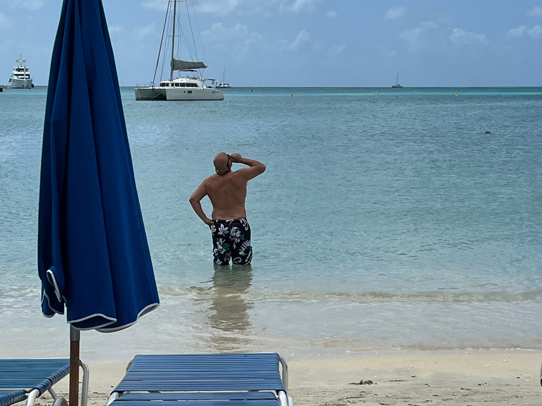 Miguel's Hot Beach Spot-圣马丁岛必去景点