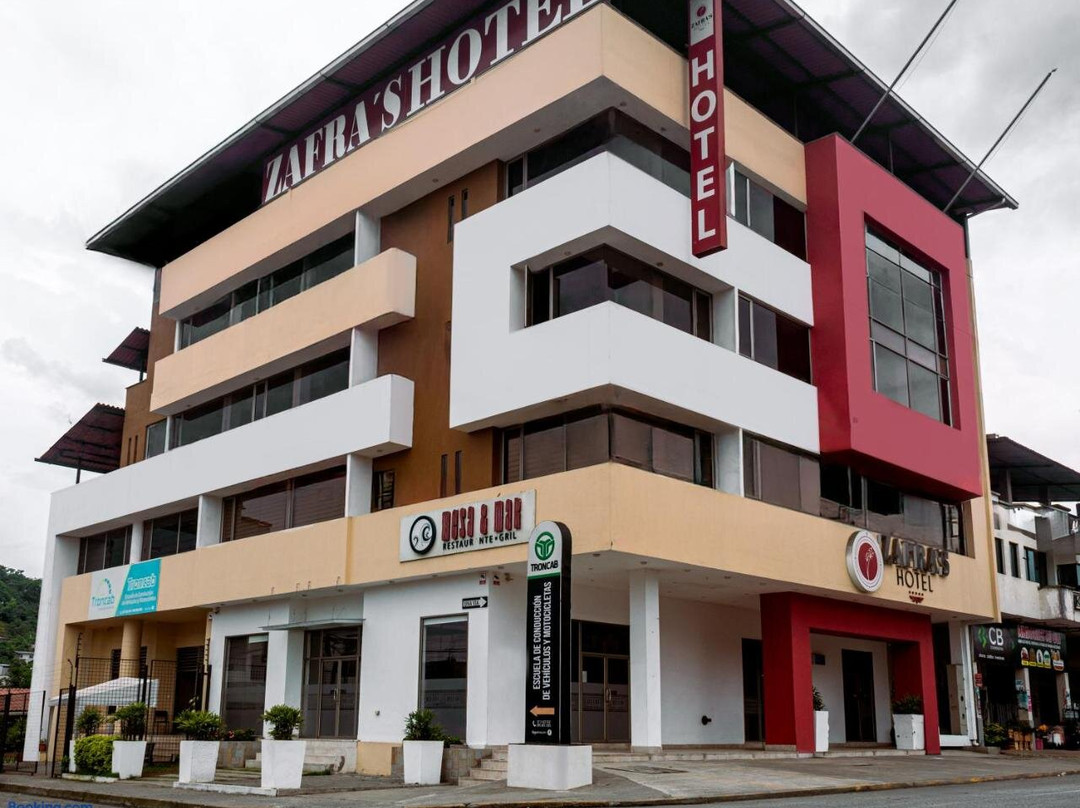 扎夫拉斯酒店
