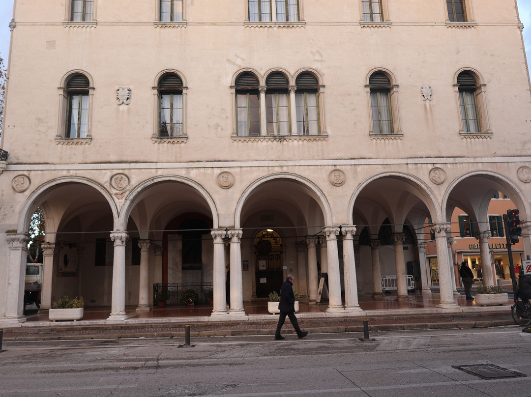Palazzo della Loggia-Noale必去景点