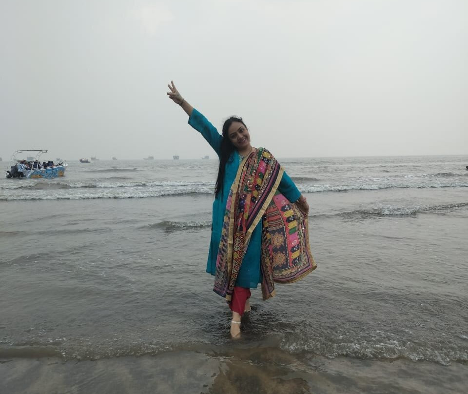 Uttan Beach景点图片